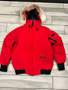 Canada Goose Chilliwack Bomber Red & Black Down Puffer Jacket XL